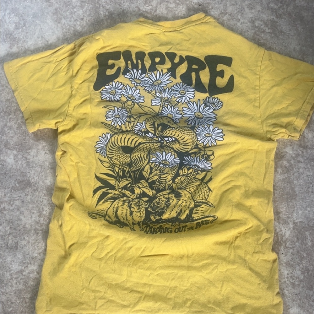 Yellow Empyre graphic T- shirt